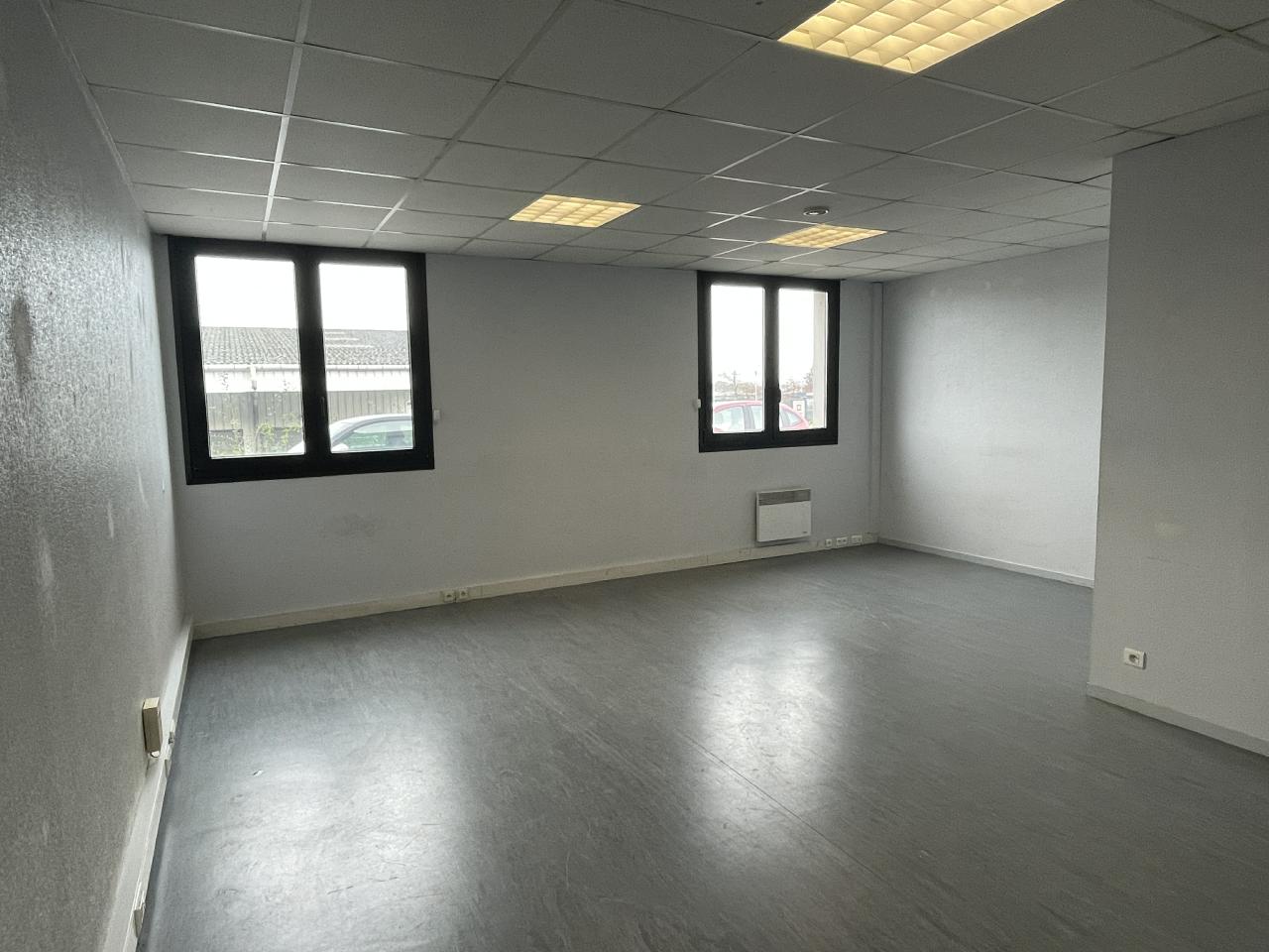Bureau Cesson-Sévigné 327m² Location bureau Cesson-Sévigné Ille-et-Vilaine OLBUR2204121 12